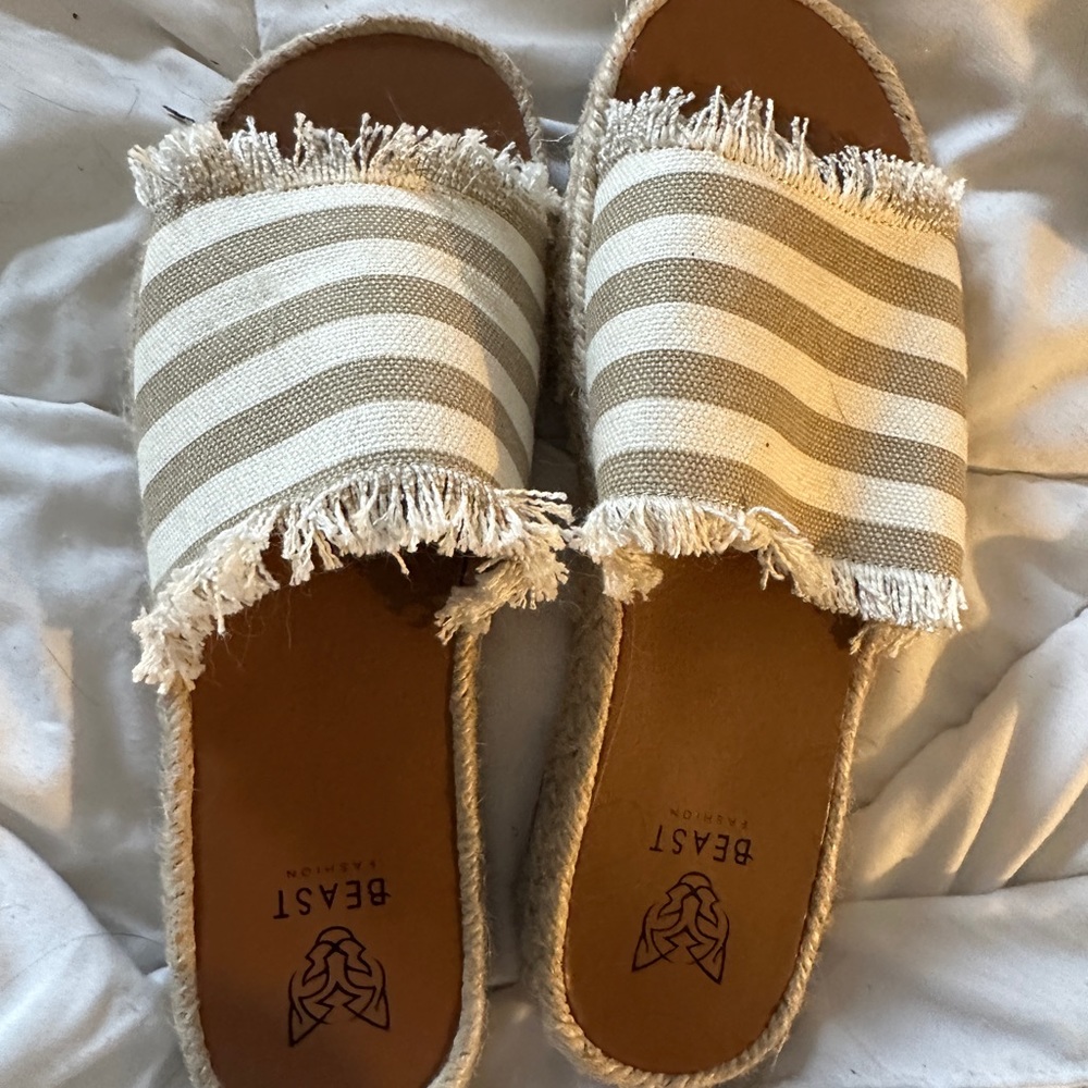Beast slide sandal new